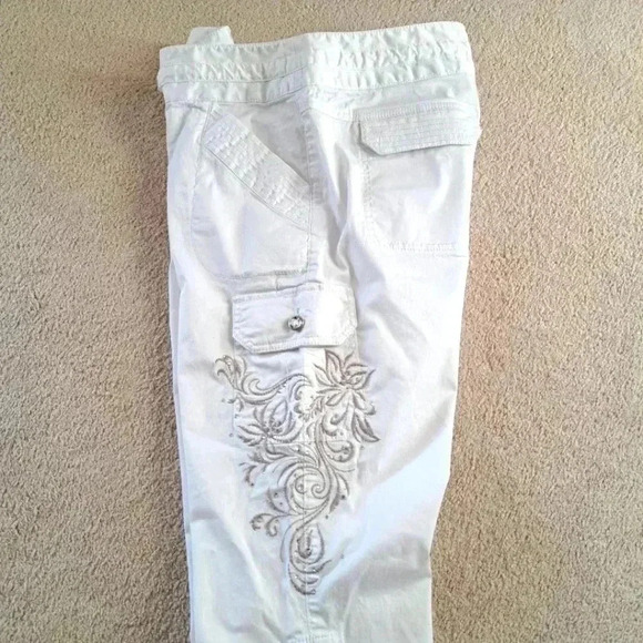 INC International Concepts White Size 10 Cargo Pants  Embroidered Adjustable - Picture 10 of 13